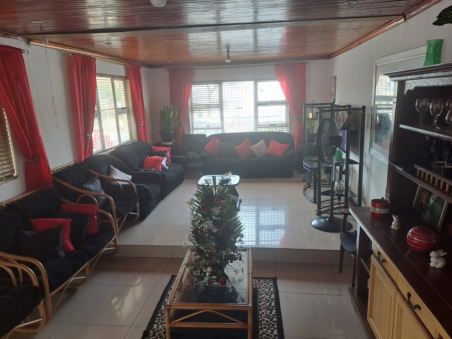  Bedroom Property for Sale in Rocklands Western Cape